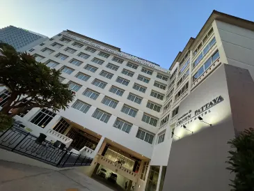 Crown Pattaya Beach Hotel