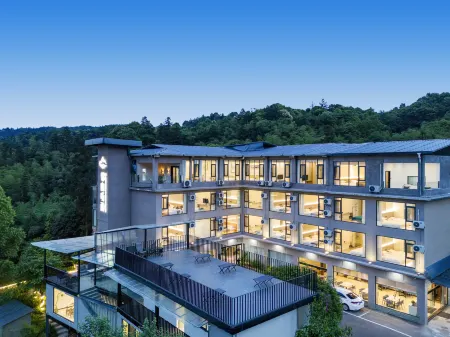 Bifeng gorge Linshan Tingyu Hotel Отели рядом с достопримечательностью «Bifeng Gorge»