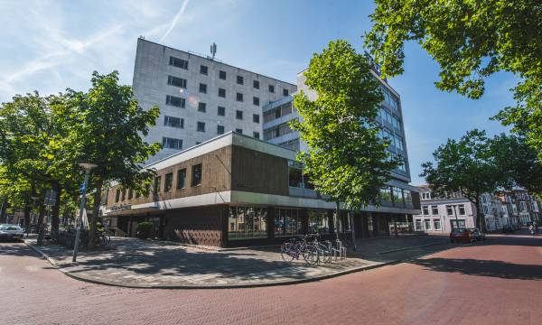 Flonk Hotel Groningen Centre, BW Signature Collection