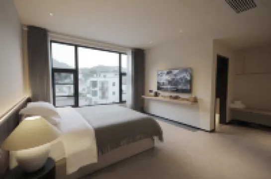 南禺之上リゾート 黄山（湯口南大門）