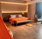 Wassim Hotel (Zigong Fushun Yantan High-Speed Railway Station) - parking