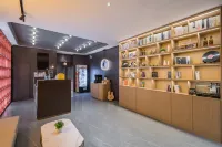 MANNSIC Hotel (Beijing Nongda Liudaokou Subway Station) - Romantic