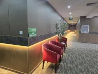 Rafael Hotel (Harbin Centennial Baroque Historical and Cultural District Branch) Hotels near Daowai