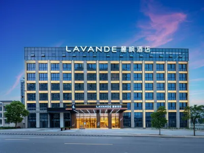 Lavande Hotel (Susong Zhengwuzhongxin Longjing Road) Hotels in Susong