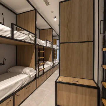 Petit Hostel La Latina