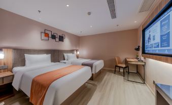 Homeinn Plus Hotel (Nanjing Olympic Sports Center Xinglong Street Subway Station)