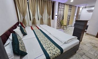 The Fazar Residency Near Hazrat Nizamuddin Dargah