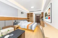 Jingcheng Homestay (Zhengzhou West Railway Station Wuyue Plaza)