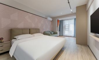 Borrman Hotel (Shennongjia Muyu Town Tourism Distribution Center)