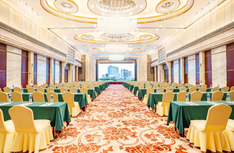 Pearl River International Hotel（Metro station YiJing Lu） photo 4