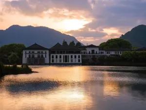 Fuchun Mountain Residence Golf Resort
