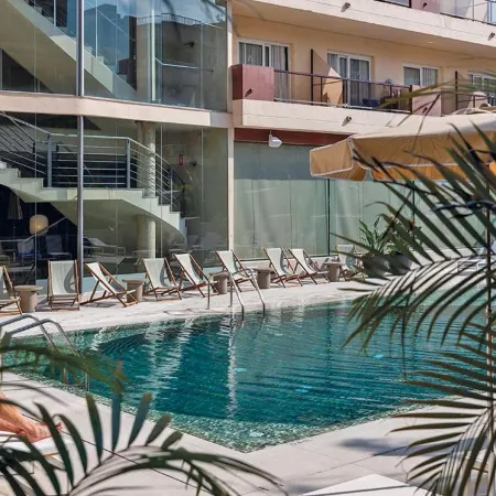 Aqua Hotel Promenade & Spa 4Sup Отели в г. Пинеда-де-Мар