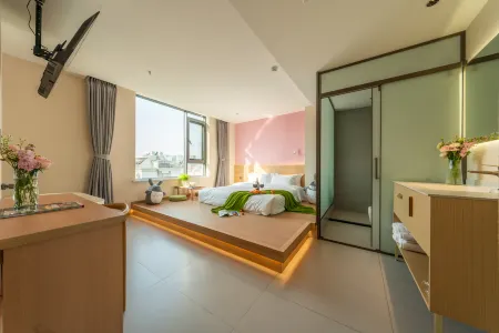 Dragon Cat Elf Hotel (Hefei High Speed Rail South Station Lei Street Night Market Plaza Branch) Отели рядом с достопримечательностью «Anhui Technical College of Industry and Economy (West Area)»