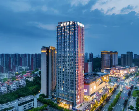 Country Inn & Suites by Radisson,Yichang Zhongnan Road Yangtze River Square Hotel Hotels in Yichang