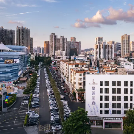 Lavande Hotel (Shenzhen Bao'an Haiya Binfencheng Xin'an Park Subway Station) Отели рядом с достопримечательностью «Театр Хайя»
