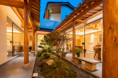 Floral Lux Hotel·Nine and Park House Homestay Hotel di Xidi scenic area