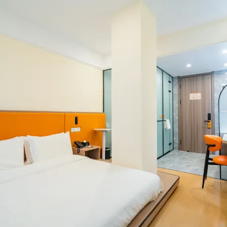 Dalian Xinyue Time Hotel Отели рядом с достопримечательностью «Лаохутан Парк»