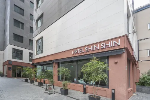 Seoul Hotel ShinShin Myeongdong
