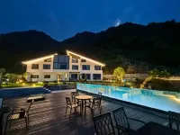 Banpo · Yawang Hidden Luxury Homestay Hotels near Huanglong Waterfall