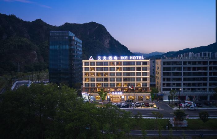 IKE HOTEL
