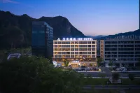 IKE HOTEL