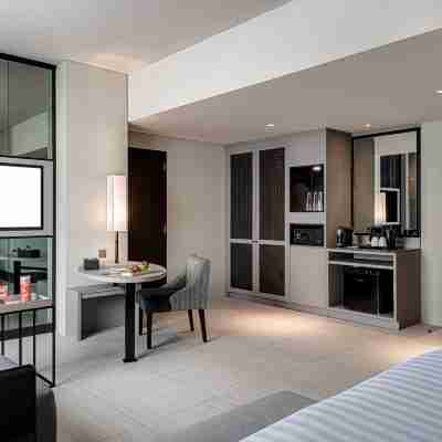 Whiz Luxe Hotel Spazio Surabaya Rooms