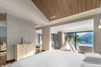 Zhiwu·Huanshan Viewing·Group Villa Meisu (Anji Yunshang Grassland Store) Hotel berhampiran Dazhuhai Tourist Area of China