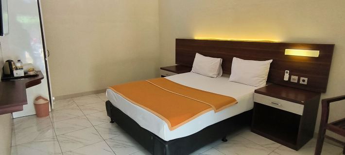 Bandengan Beach Hotel Jepara 2 Hotéis em Jepara