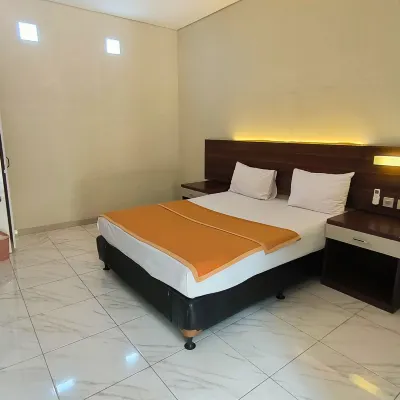 Bandengan Beach Hotel Jepara 2 Hotel dekat Pantai Kartini