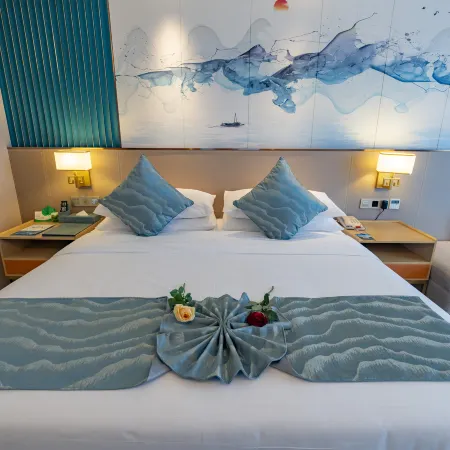 Wuning Yinghu Resort