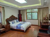 Mountain Residence Homestay (Lujiang Tangchi)