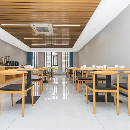 Star Hotel (Lingshan People's Hospital)