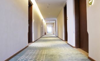 City Wall Homestay (Xiangyang Ancient City North Street Branch)