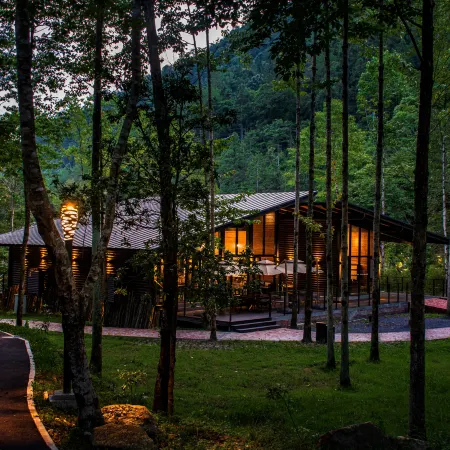 Zhiqing Xiaozhai Homestay