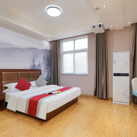 Xinzheng Marriott Business Hotel (Shuanghu Avenue Subway Station) Отели рядом с достопримечательностью «Ван Император Цинь Цинь»