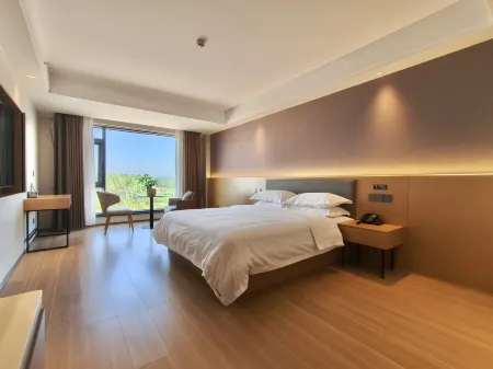 Xiangzhou Longyin Impression Hotel (Shilong Town Government)