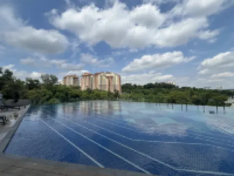 Putrajaya Antara Residence Air-Con Suite Facing Lake View