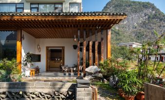 Ruyueheju Villa(Yangshuo Yulonghe Eternal Love Store)