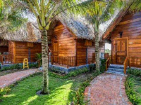 Hon Ba Lagi Beach Resort Hotel di La Gi