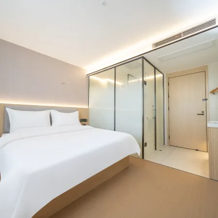 Geli Hotel Taizhou Xinghua Chang'an Middle Road Bazhiqiao Square Branch