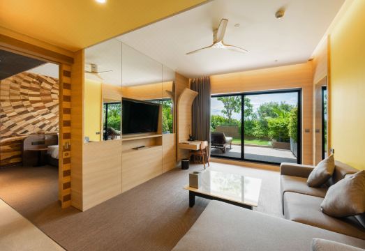 5. 선앤문, 리버사..