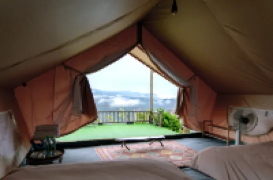 Cloud9 and Cloud View Glamping