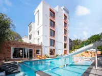 Sanya Qiyun Lanhai Hotel Sanya Fenghuang Uluslararası Havalimanı yakınındaki oteller