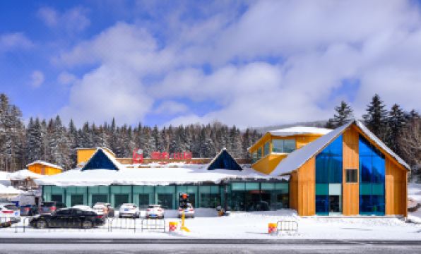 Xuexiang Xueyu Mountain Residence Hotel