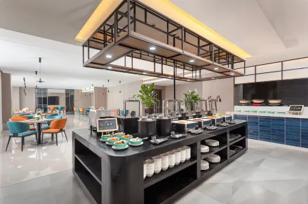 Days Inn By Wyndham Xi'an Yanliang Отели рядом с достопримечательностью «Xi'an Aeronautical Polytechnic Institute»