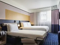 Hôtel Mercure Paris 15 Porte de Versailles Hotels near Saint-Lambert Square