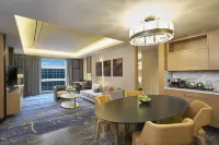 Hilton Manila Newport World Resorts - balcony