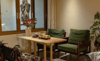 Tiantai Yueting Lanshe Homestay(Guoqing Temple)