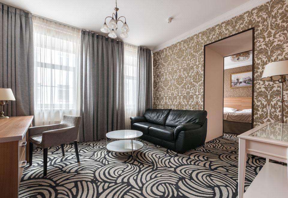 Matisov domikOver view