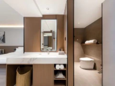 Tianlong Hotel (Lufeng South Railway Station Jinshan Ancient Town Branch) Hotels in Lufeng